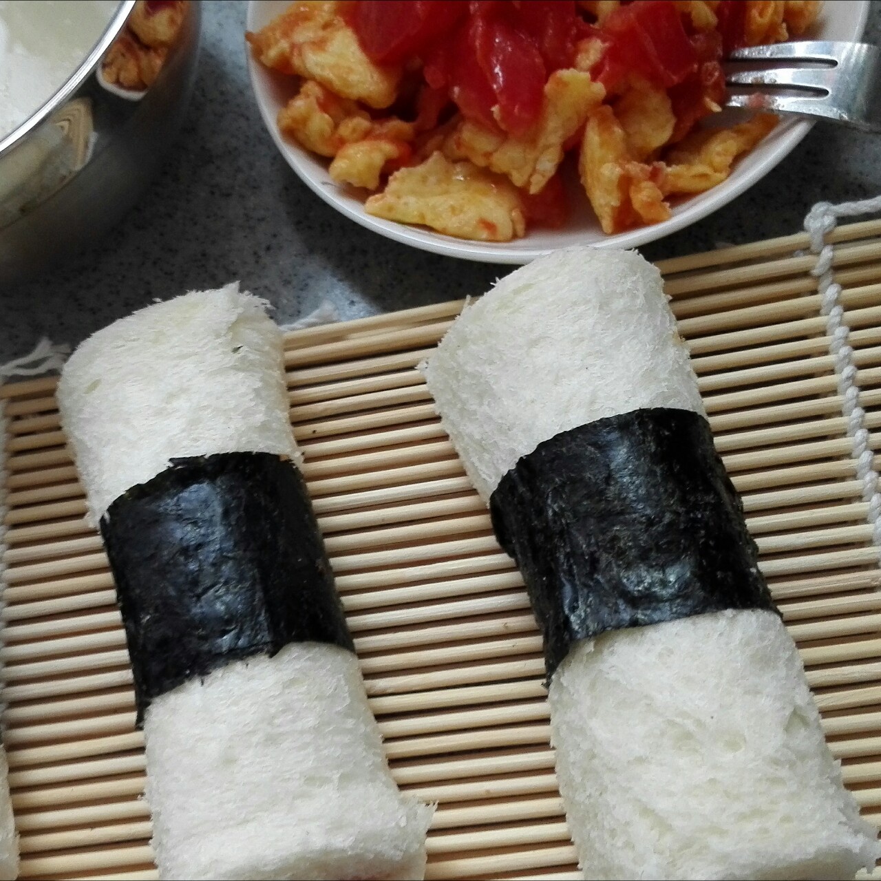 海苔肉松土司卷