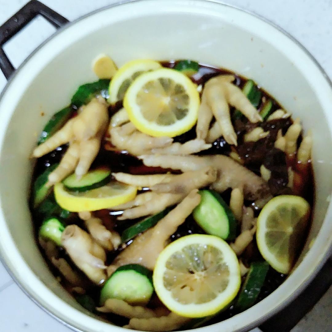酸辣泡鸡爪