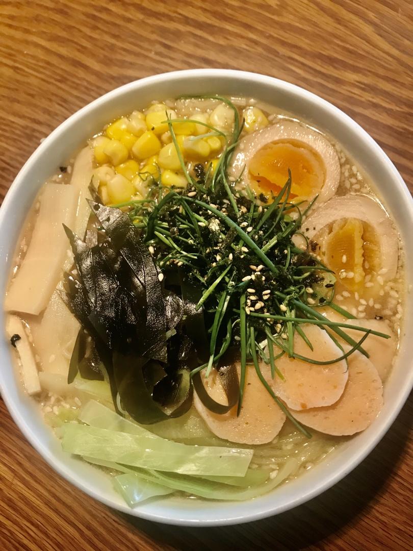 不用熬骨汤的豚骨拉面汤底