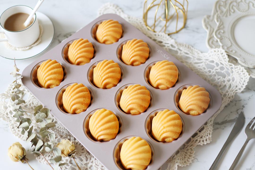 玉米油版柠檬马德琳蛋糕 超级简单方便的蛋糕做法的做法