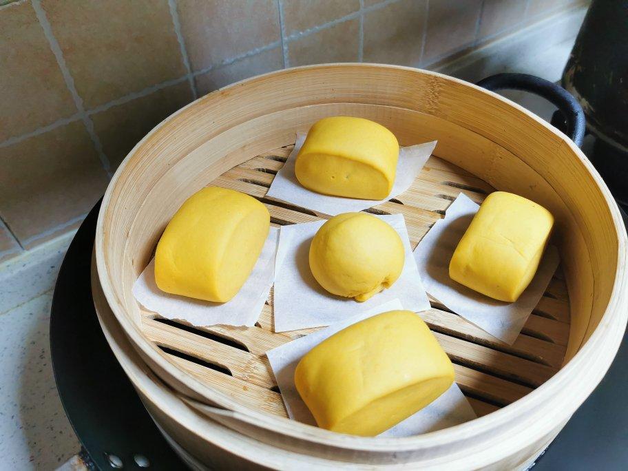 新手也可以--详解如何做出人见人爱、金黄的南瓜馒头