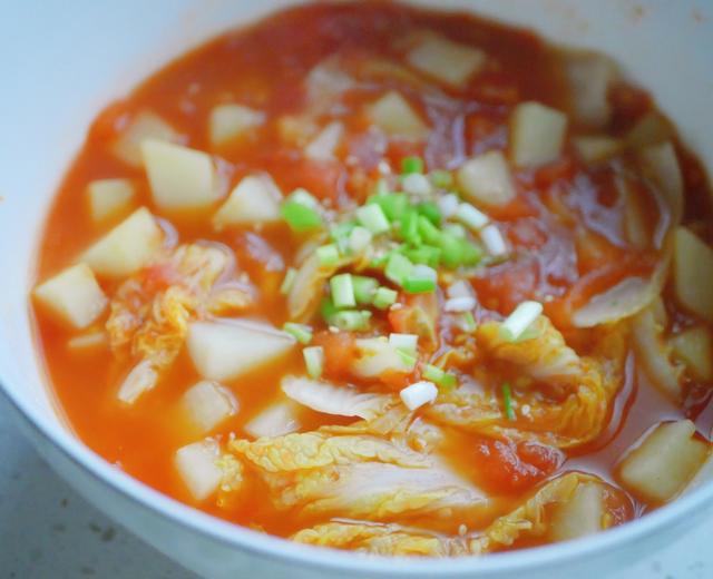 简单又美味的番茄🍅土豆🥔汤的做法