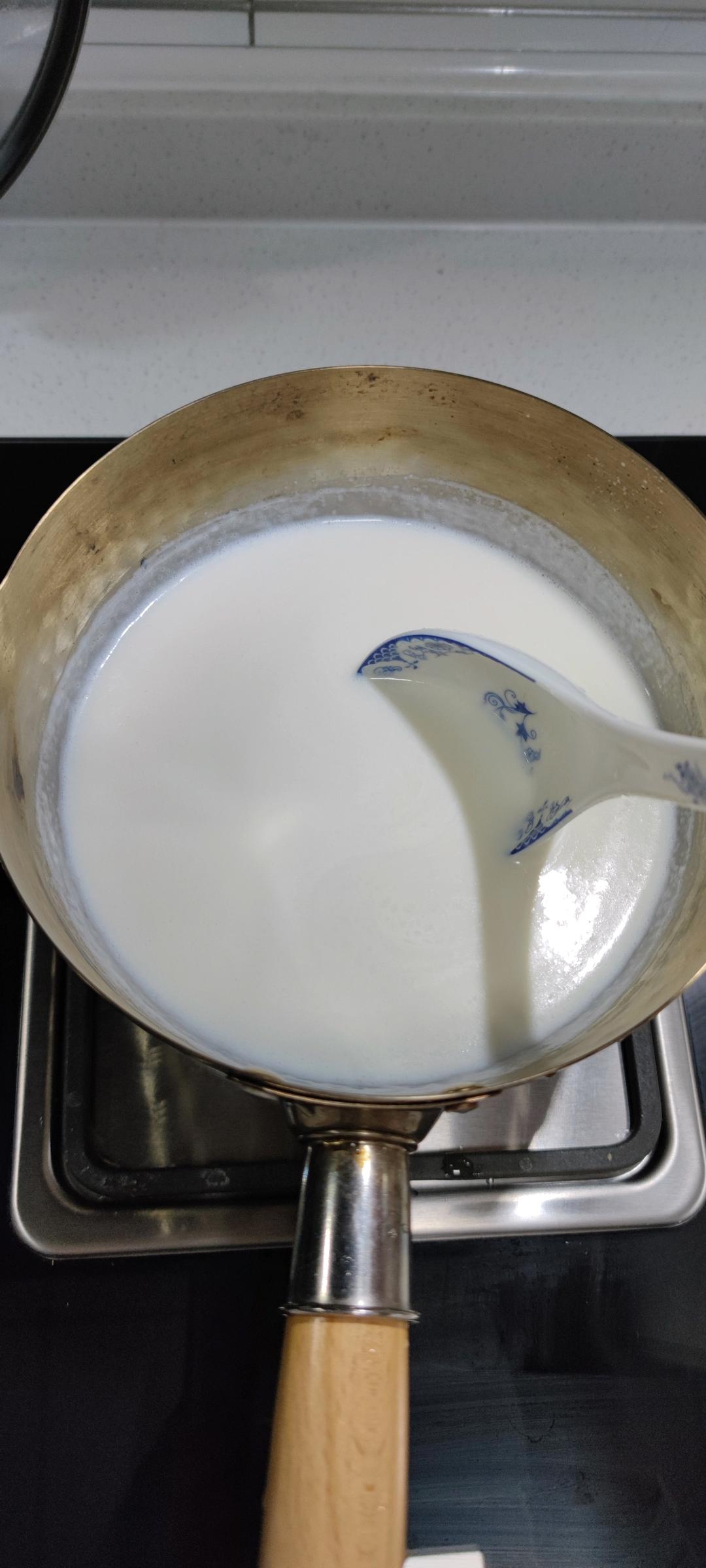 简单美味的自制椰奶，椰青喝完再利用(附取椰肉技巧)