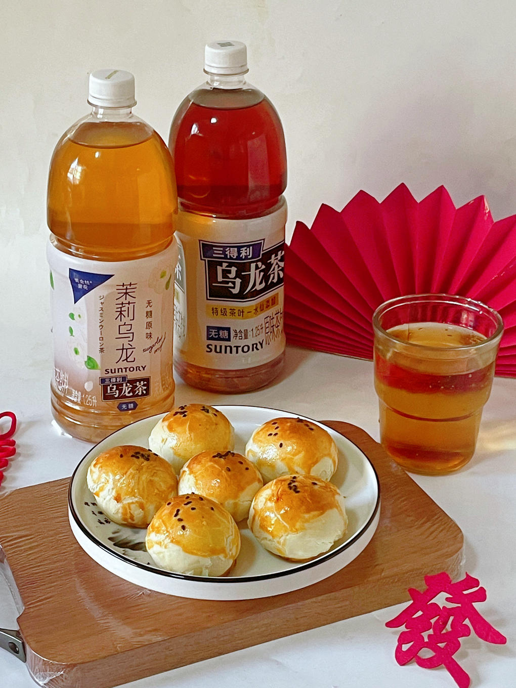 乌龙蛋黄酥+百香果乌龙饮