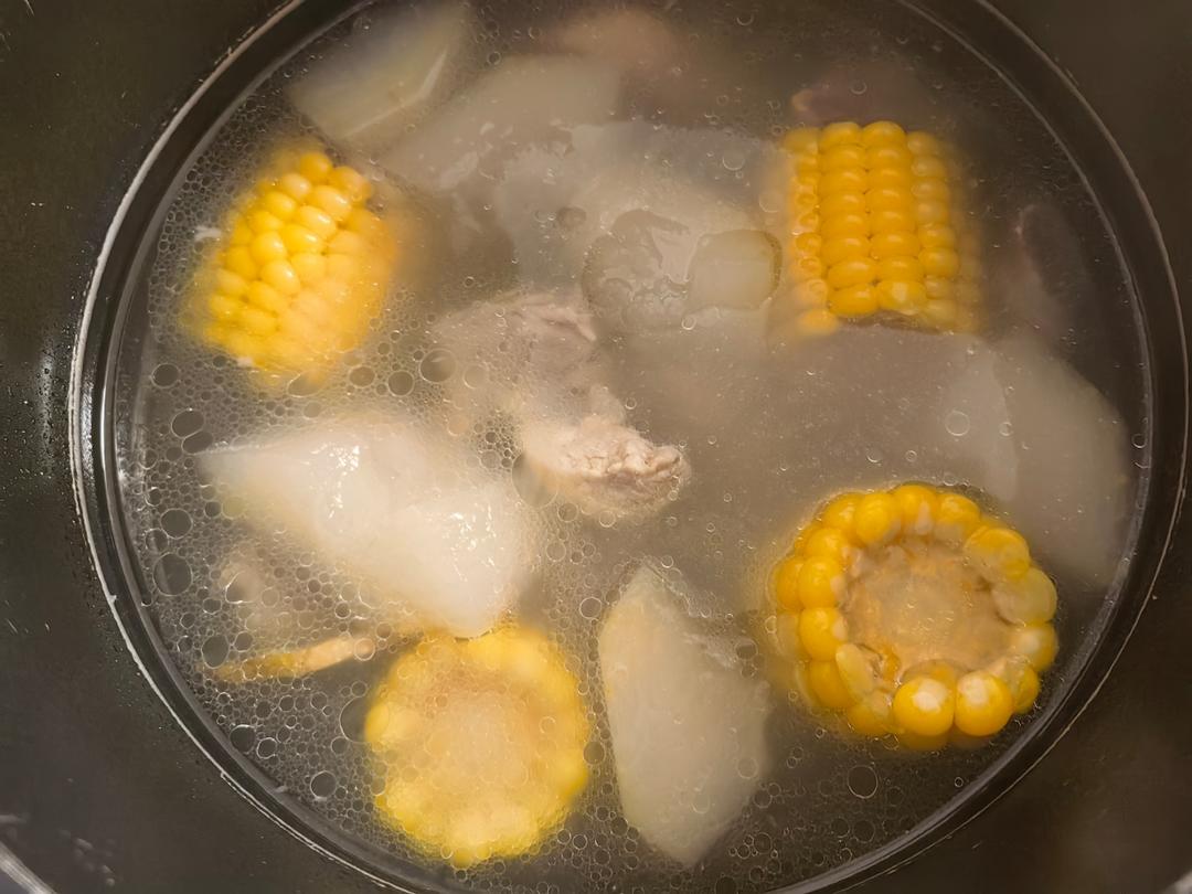 冬瓜玉米排骨汤