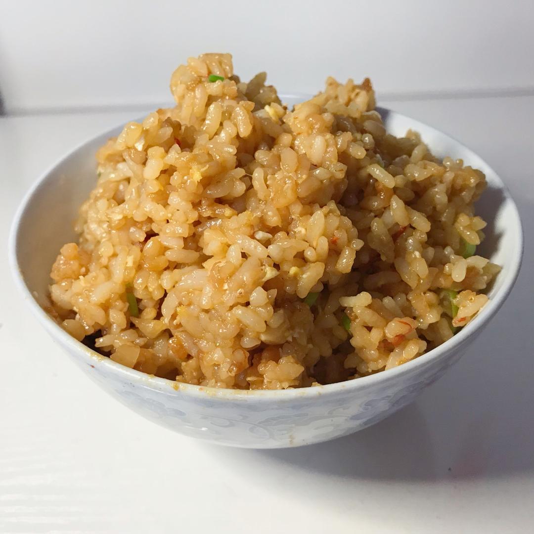 蒜香酱油炒饭