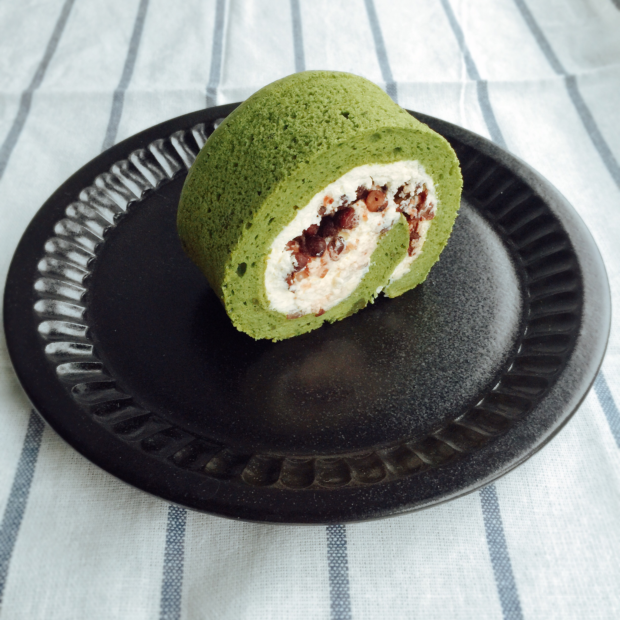 抹茶戚风蛋糕卷