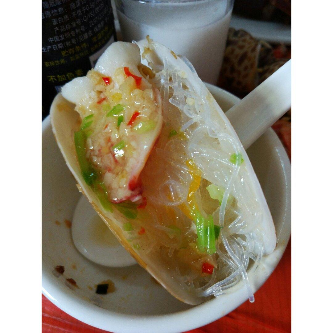 の细々做的蒜蓉粉丝蒸象蚌