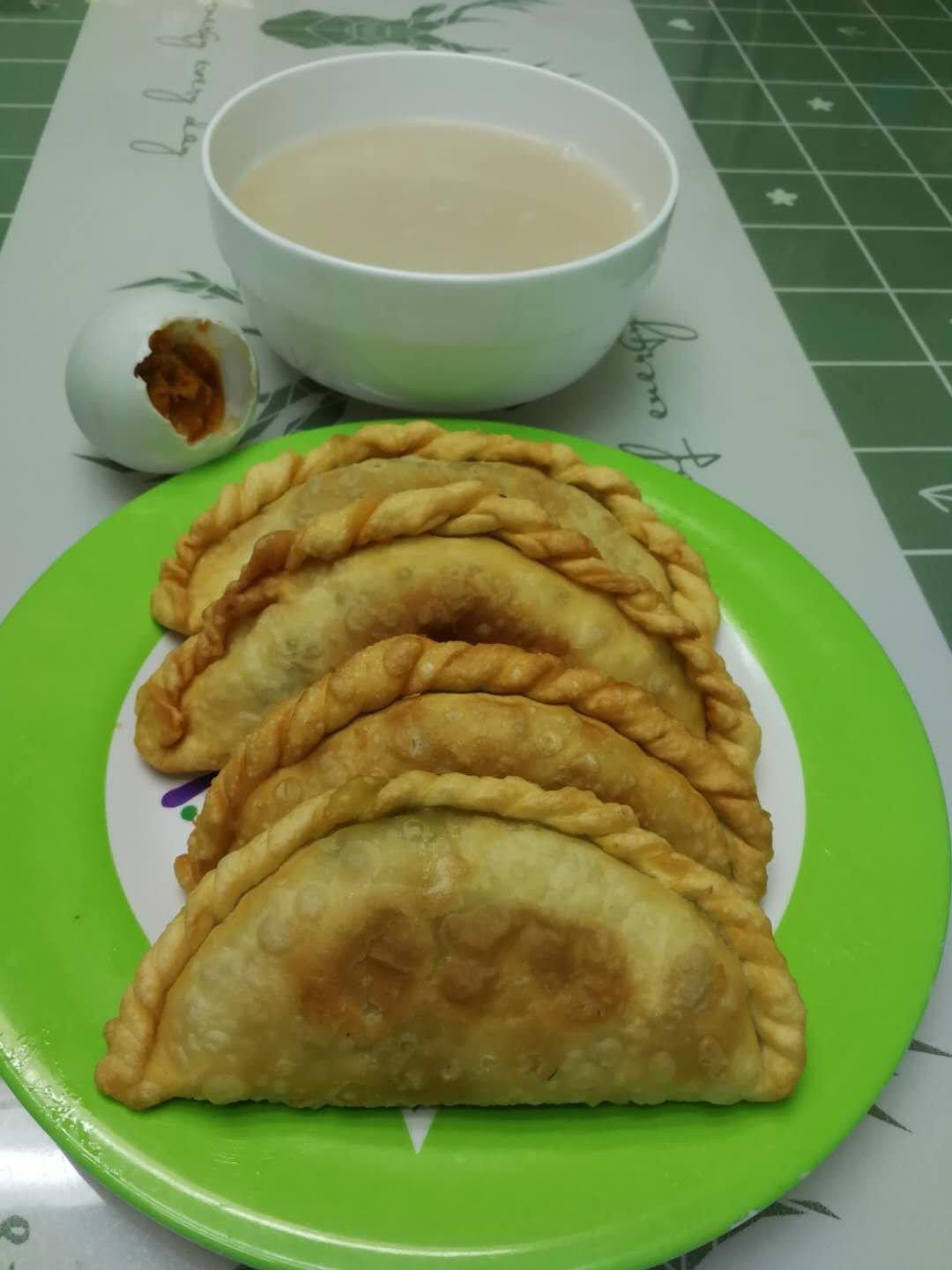 快手韭菜盒子（附花边盒子做法）