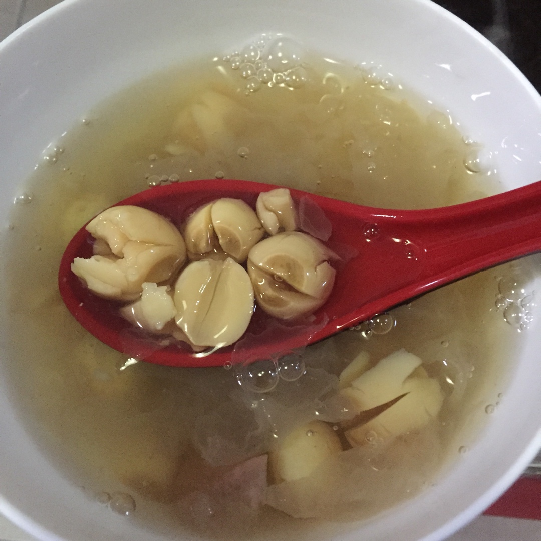 简单、快速泡发莲子