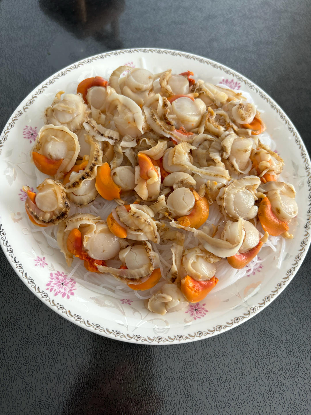 蒜蓉扇贝肉蒸粉丝