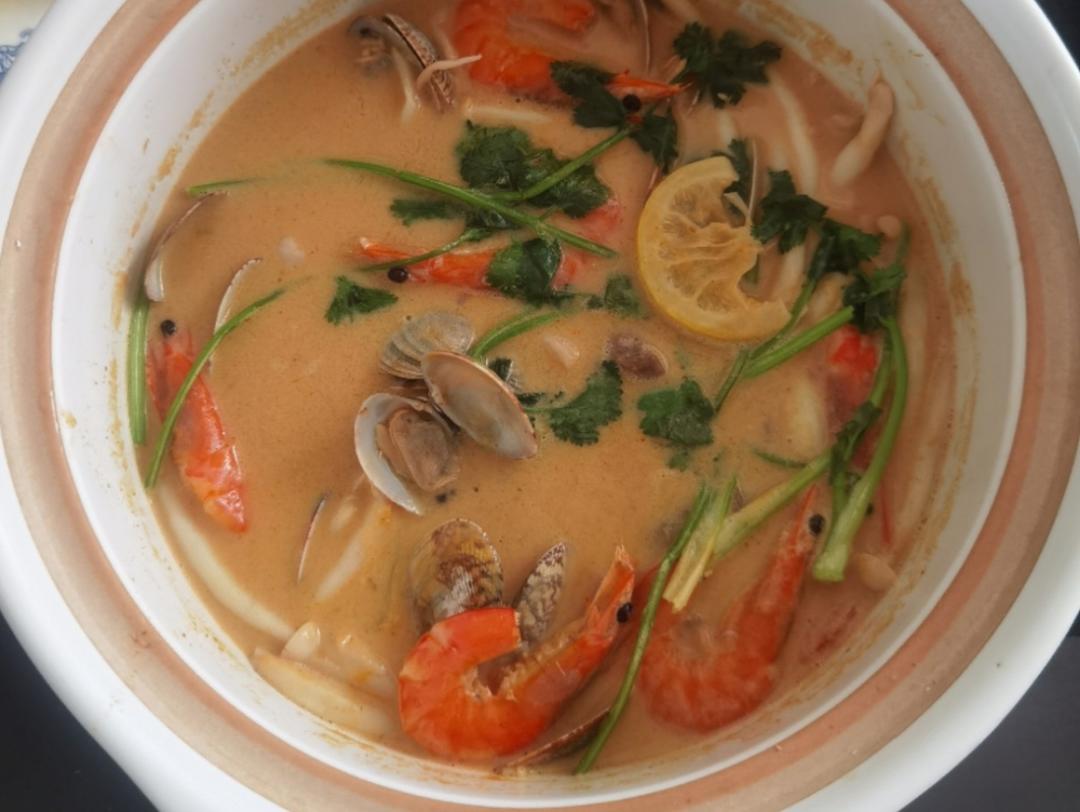 冬阴功海鲜汤