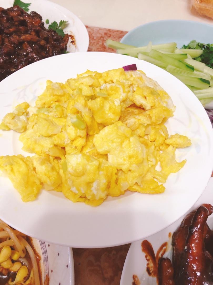 葱花炒鸡蛋