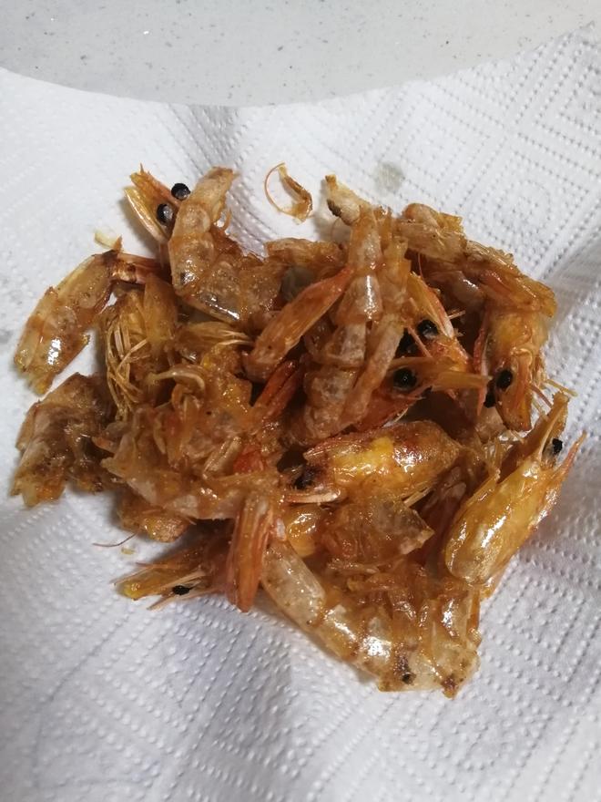 油炸虾皮虾头的做法