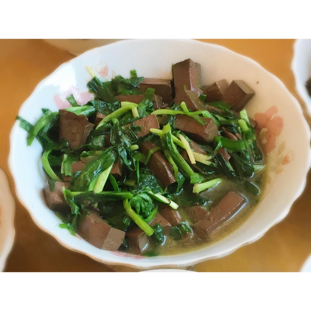 鸭血炒韭菜