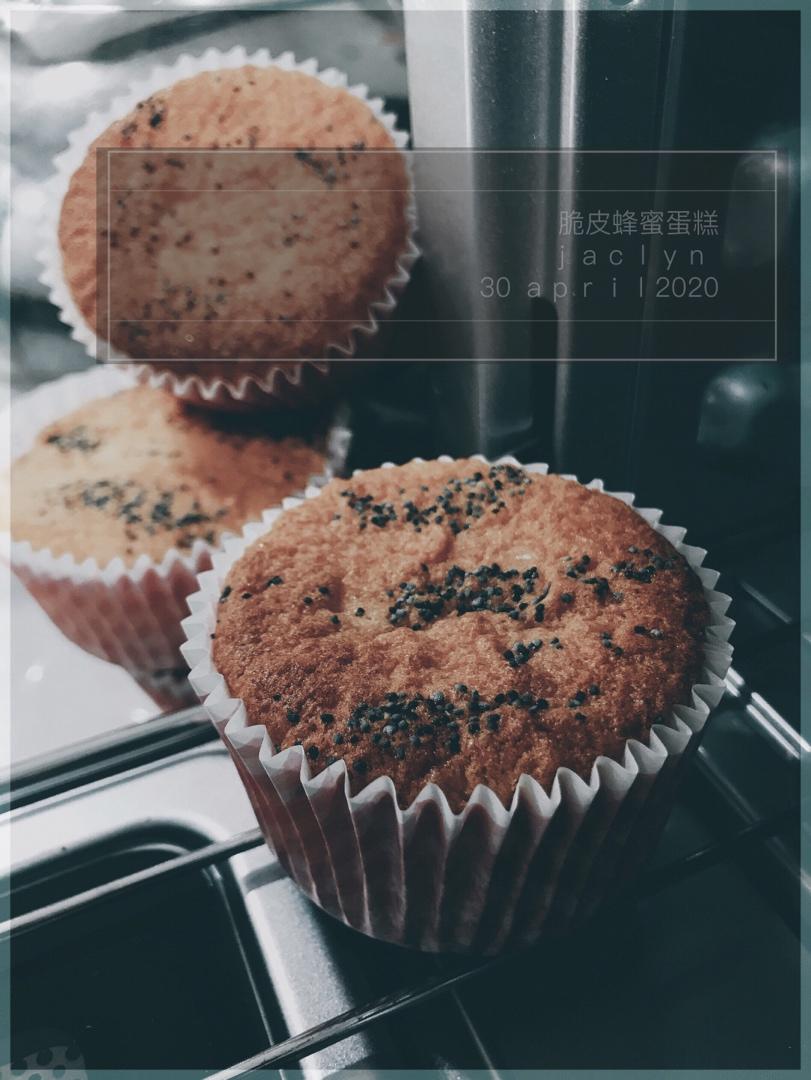 家喻户晓的明星款蛋糕：蜂蜜蛋糕
