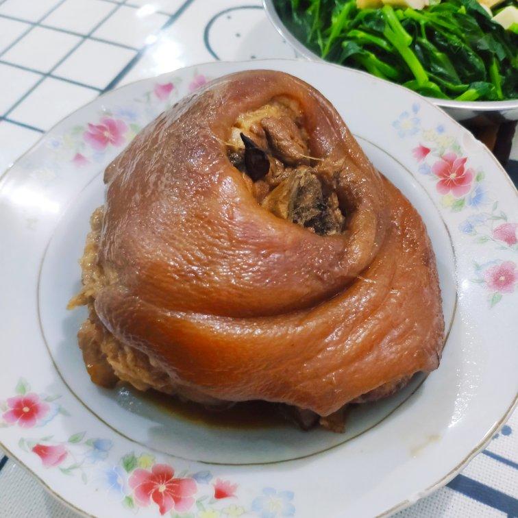 老丁的私房菜－家常红烧肘子