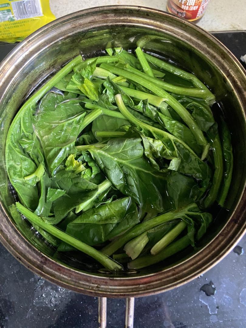 【减脂期】无油菠菜鸡蛋饼