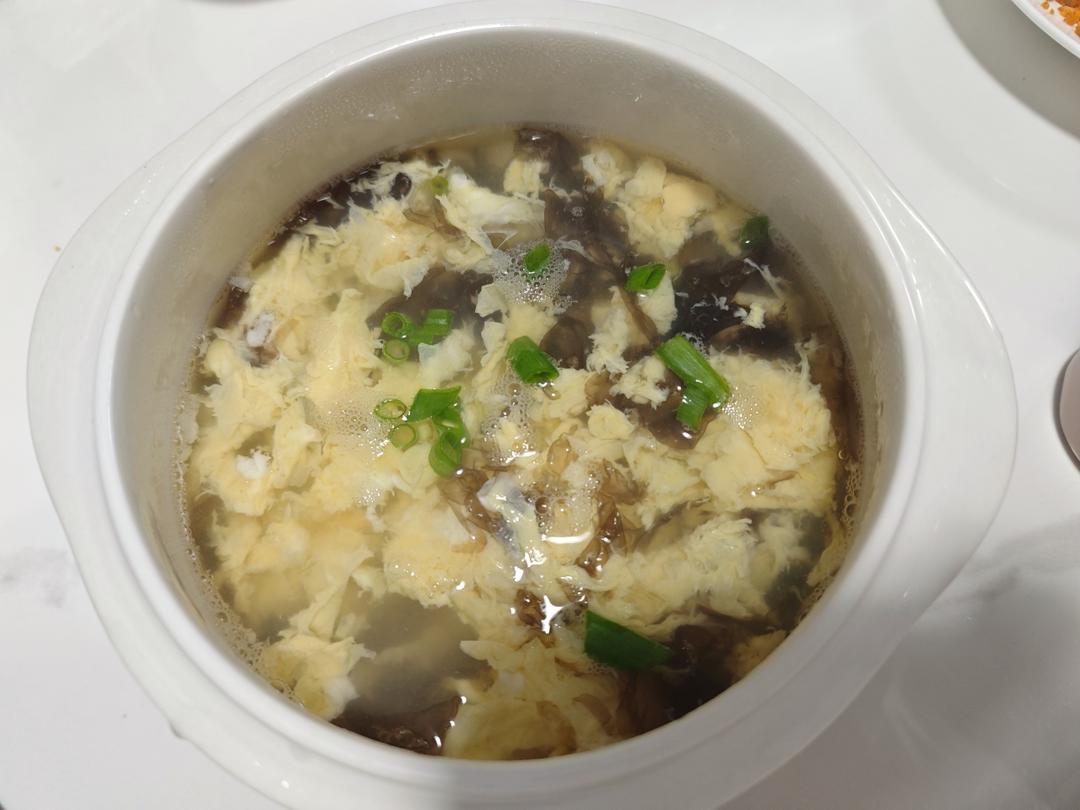 三分钟搞定的虾皮紫菜蛋花汤