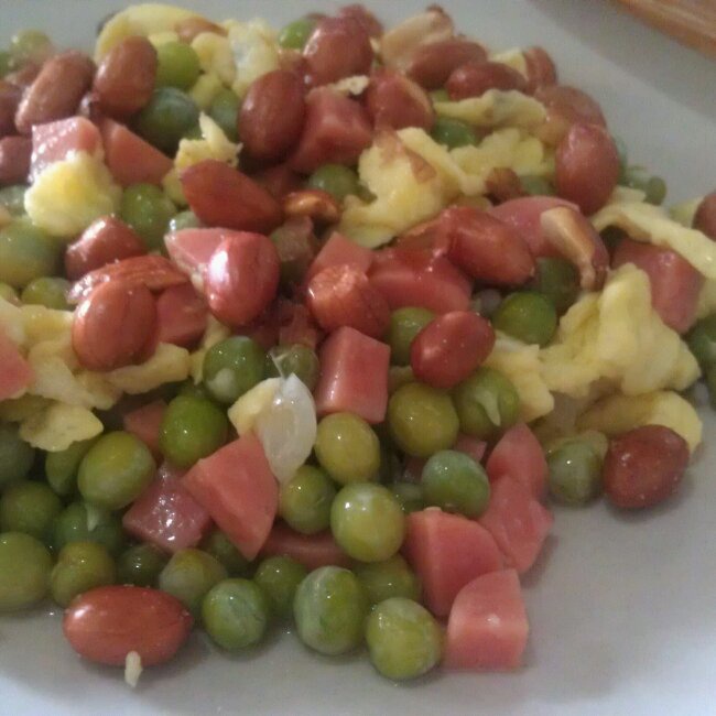 鸡蛋炒豌豆