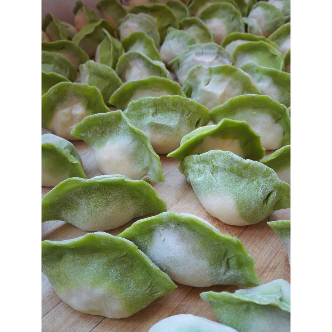 翡翠白玉白菜饺子详细版（附翡翠白玉白菜饺子包法，翡翠白玉饺子皮两种制法，面包机和面，翡翠白玉烧卖，各种馅料搭配）