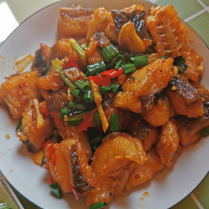 小贝篓做的红烧鱼块