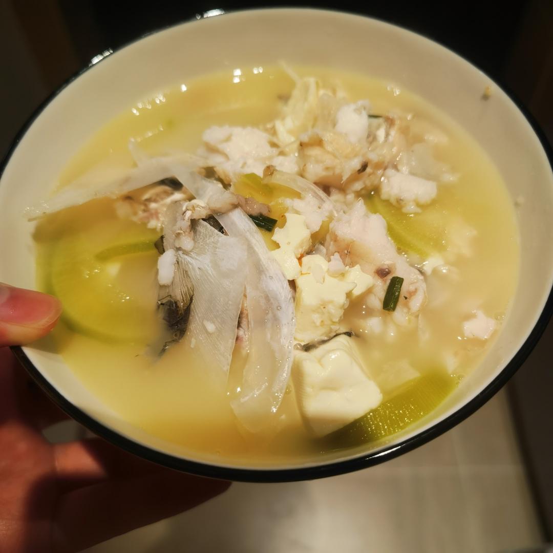 鱼头豆腐汤
