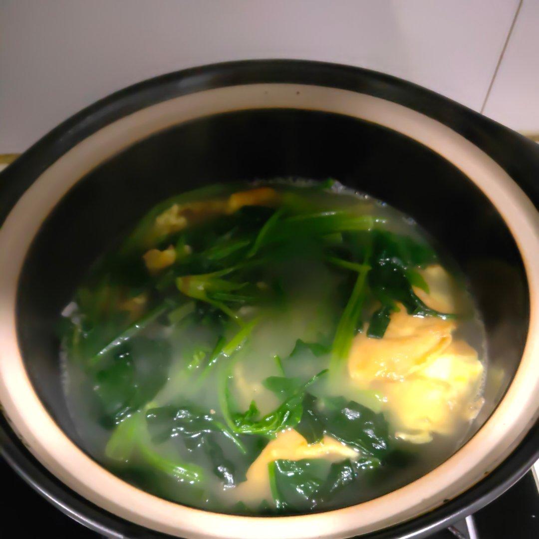 金蛋菠菜汤