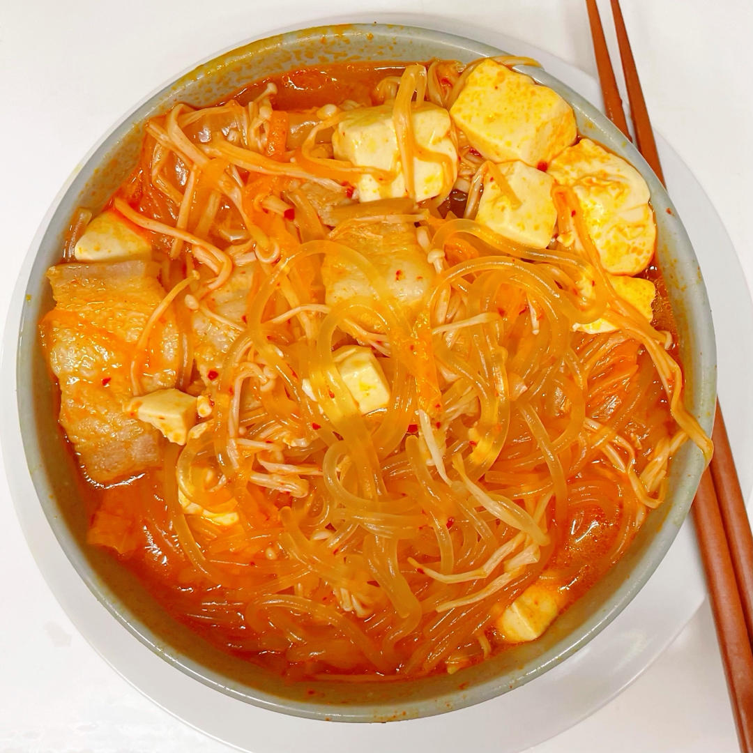 辣白菜豆腐汤