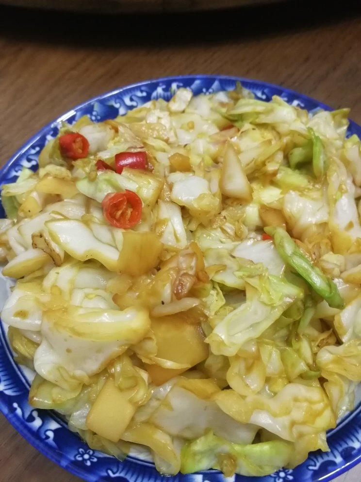 醋溜手撕包菜（超简单做法）