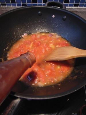 咖喱番茄的做法 步骤4