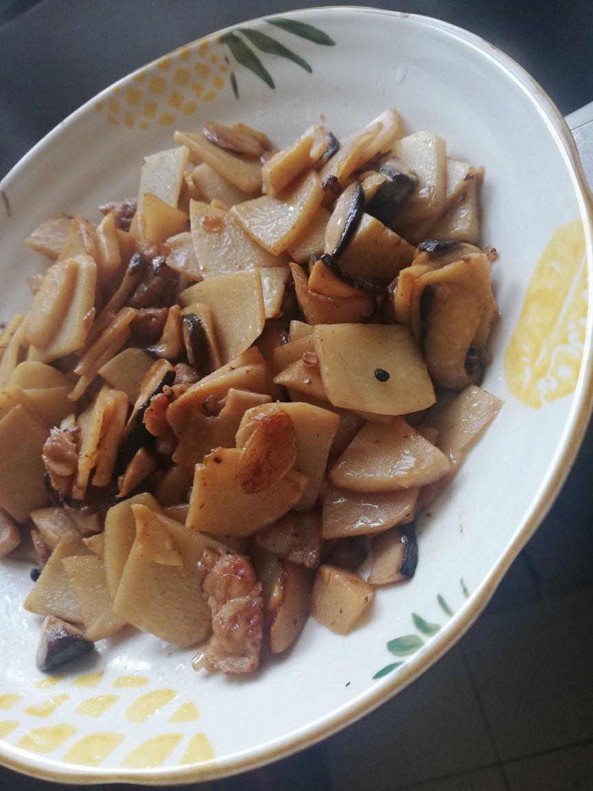 玉兰片炒肉