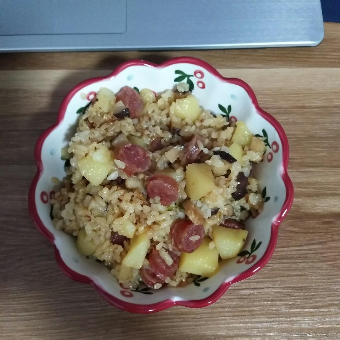 电饭锅版香菇腊肠饭