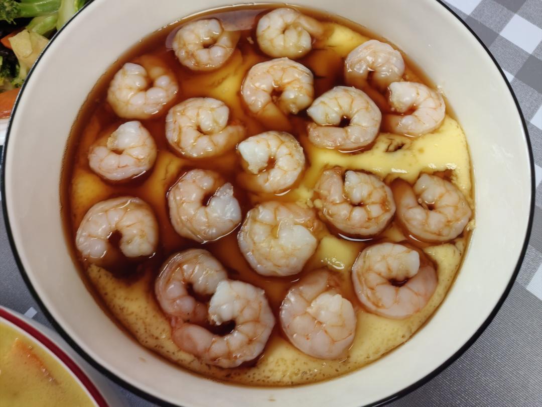 超级嫩滑的虾仁炖蛋