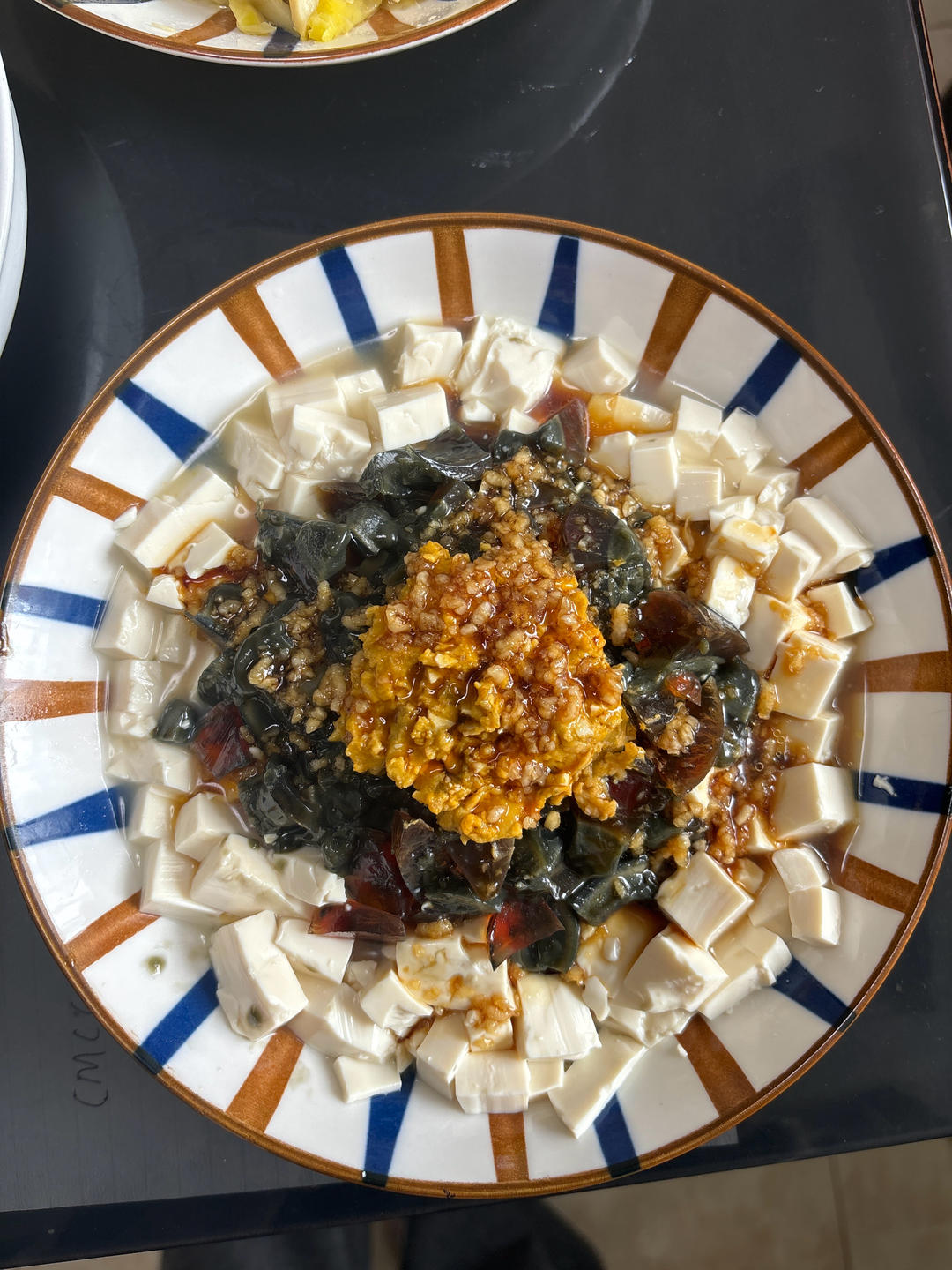 凉拌皮蛋豆腐