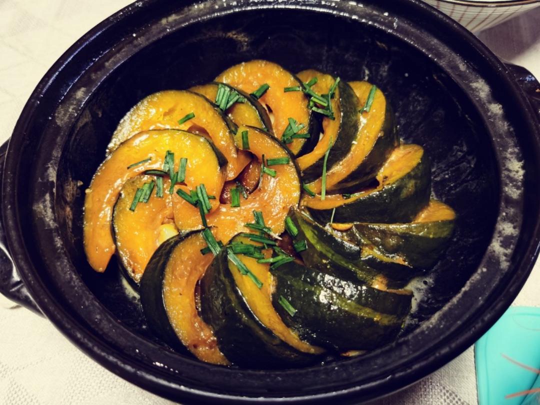 小东西celia做的蒜香砂锅南瓜