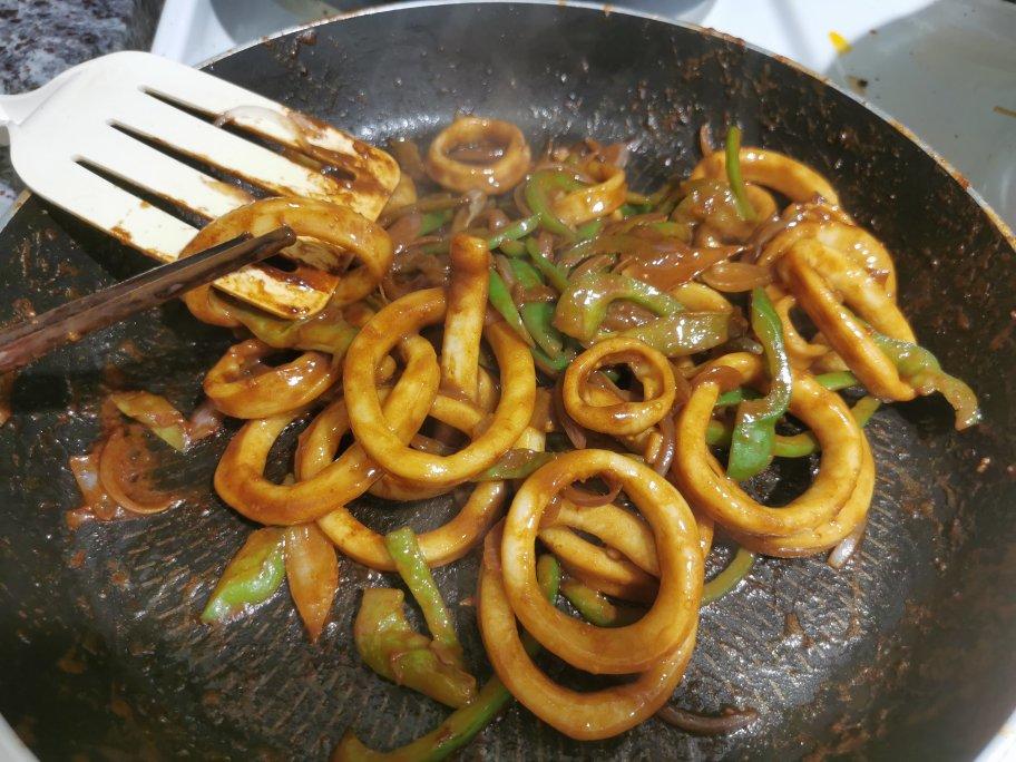 浓汁浓味的 - 爆炒鱿鱼圈