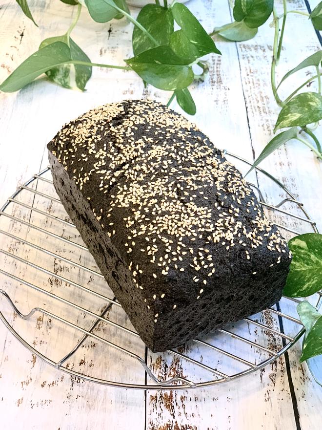 低碳黑芝麻粉面包-无麸质的做法