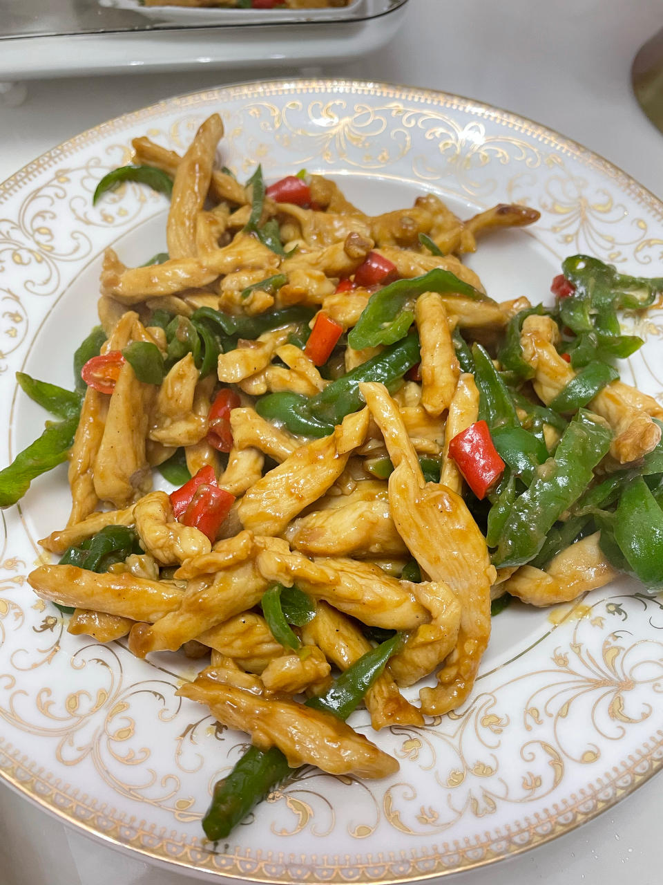 巨好吃的青椒炒鸡胸肉丝，超下饭