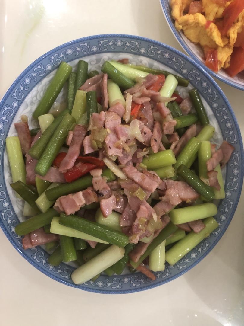 培根炒蒜苔