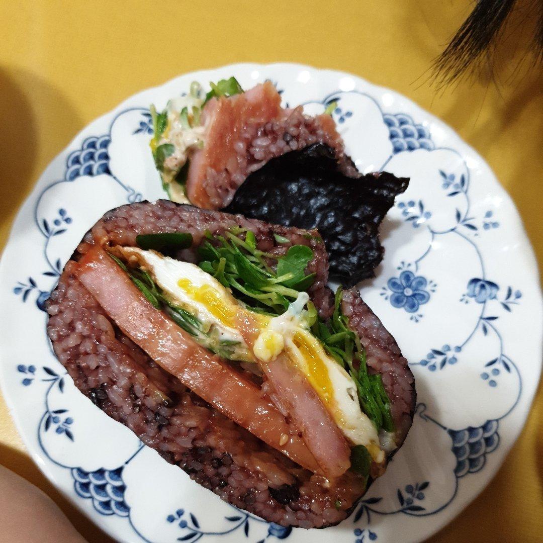 高颜值海苔饭团