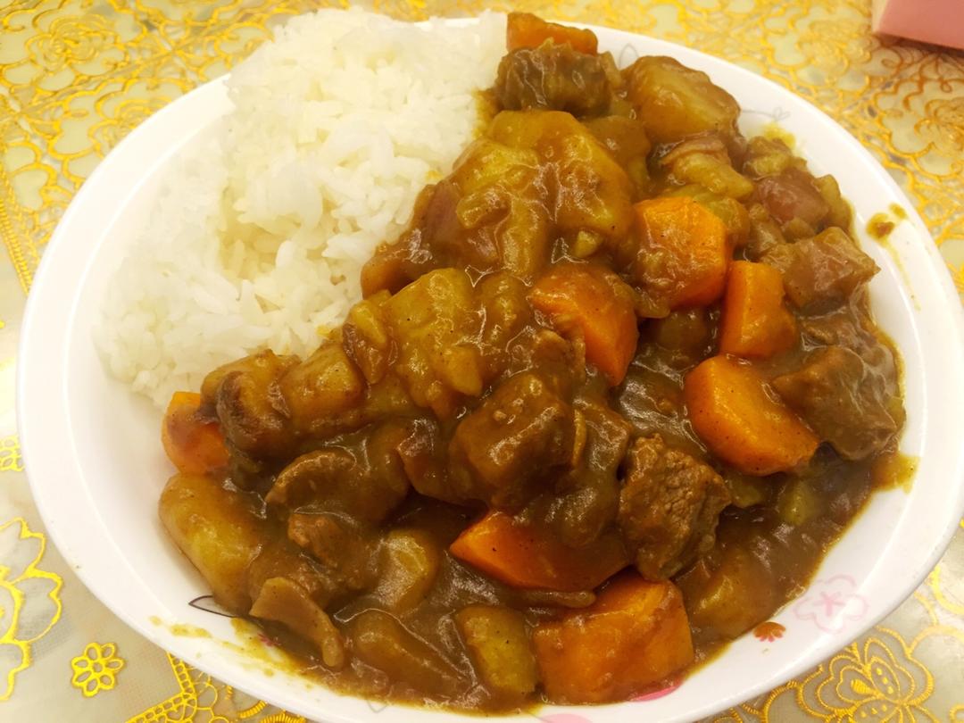 咖喱牛肉饭
