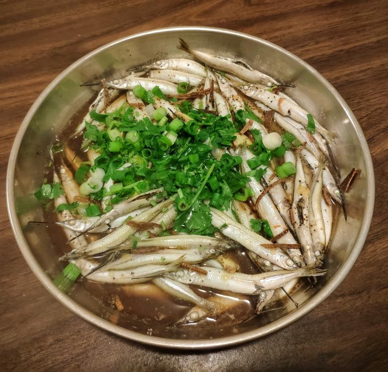 普通清蒸水針魚的做法