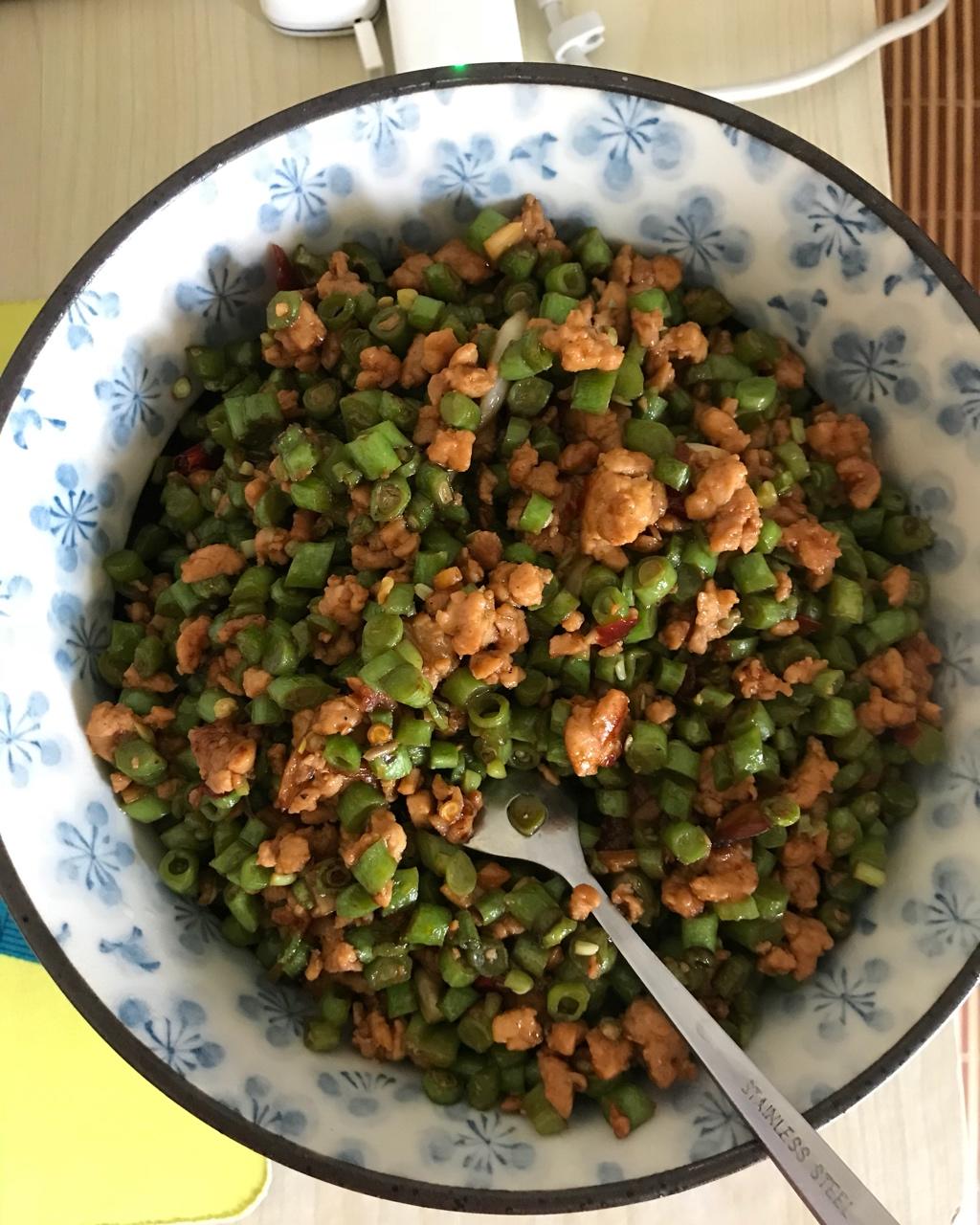 肉沫豆角下饭菜