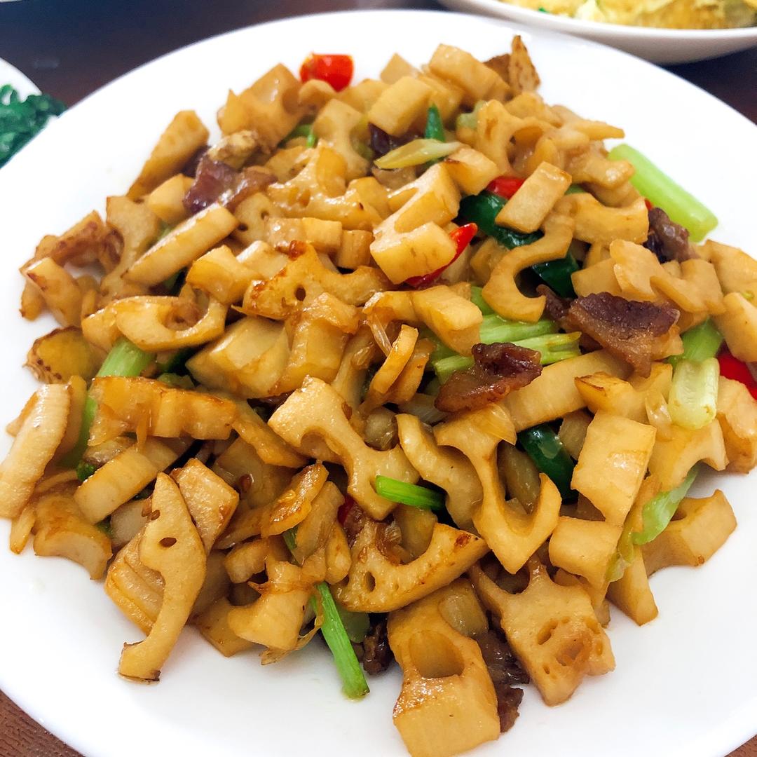 藕丁炒肉