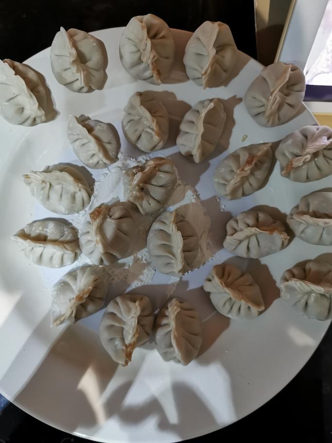 好吃简单的猪肉酸汤水饺的做法