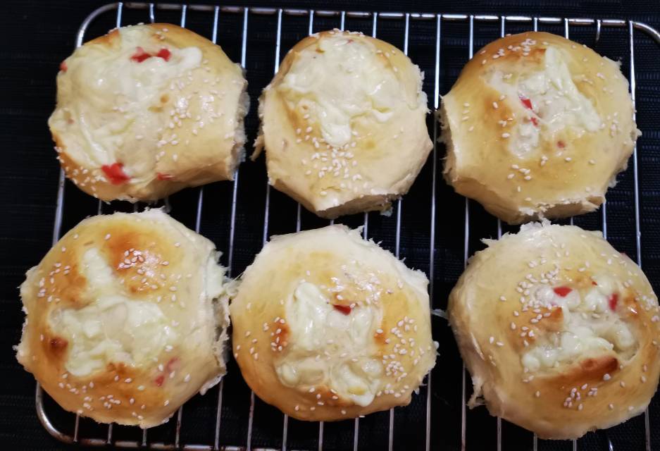 爆浆玉米粒火腿芝士面包