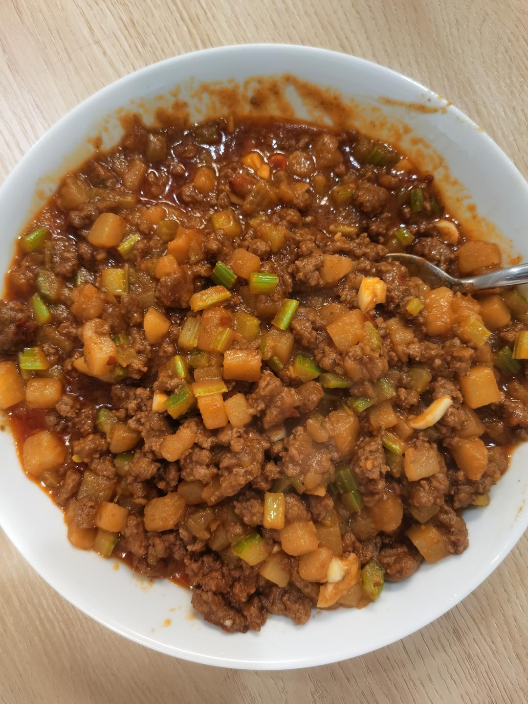 【多汁麻辣牛肉末烧土豆】-15分钟搞定的下饭菜