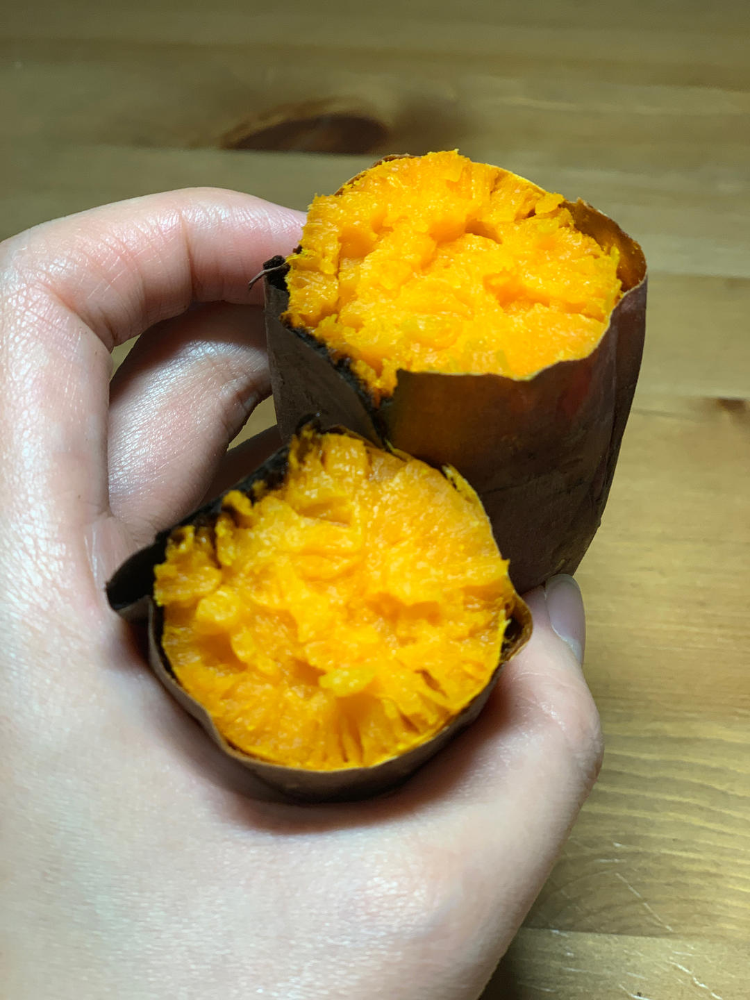 【糯唧唧的烤红薯】糖油四溢皮肉分离外糯里嫩吸溜着吃！