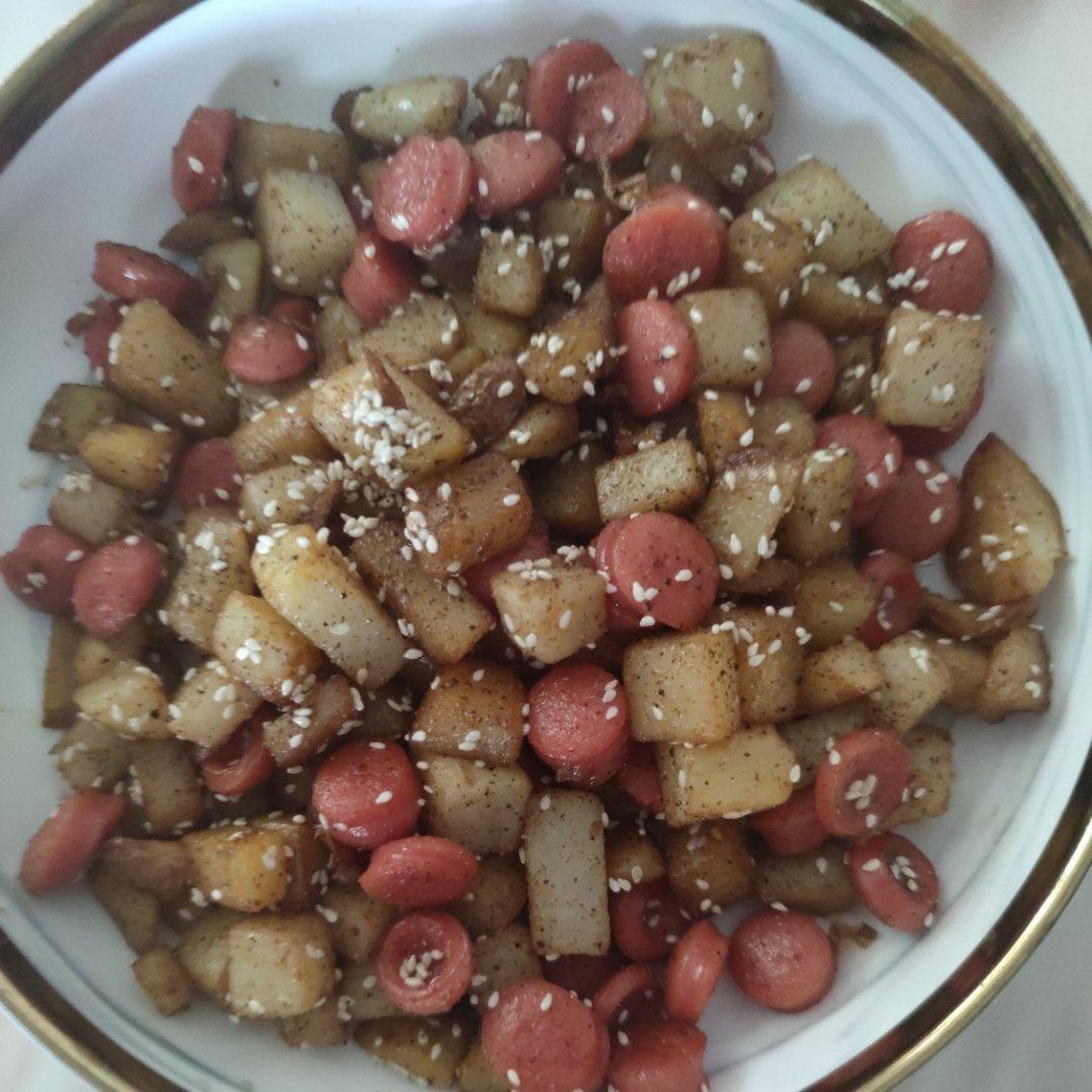 香辣孜然火腿土豆丁